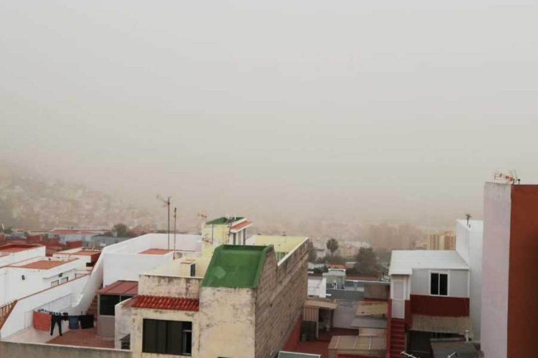 Episodio de calima sufrido en Canarias en febrero de 2020./ ARCHIVO