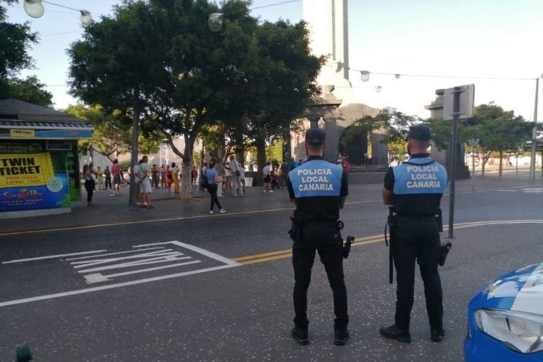 Imagen de archivo de la Policía Local en Santa Cruz de Tenerife. / Cedida