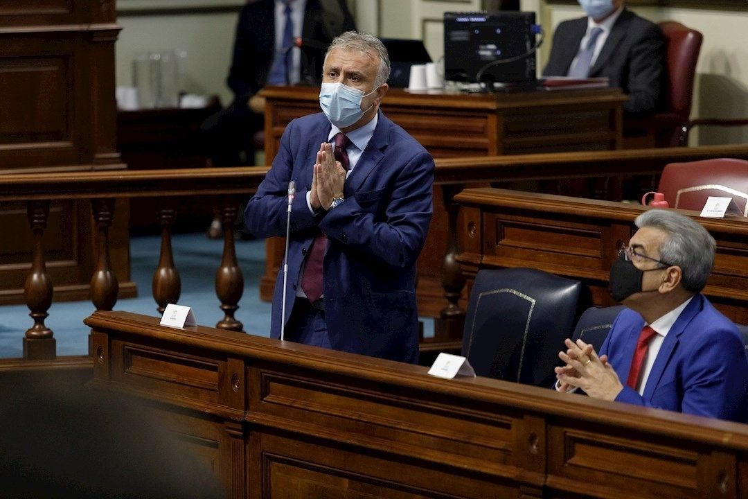 angel victor torres parlamento