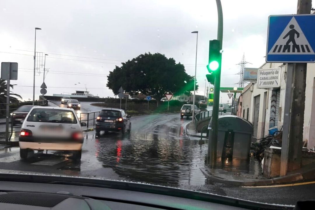 Inundaciones tras un temporal en Santa Cruz de Tenerife./ Archivo