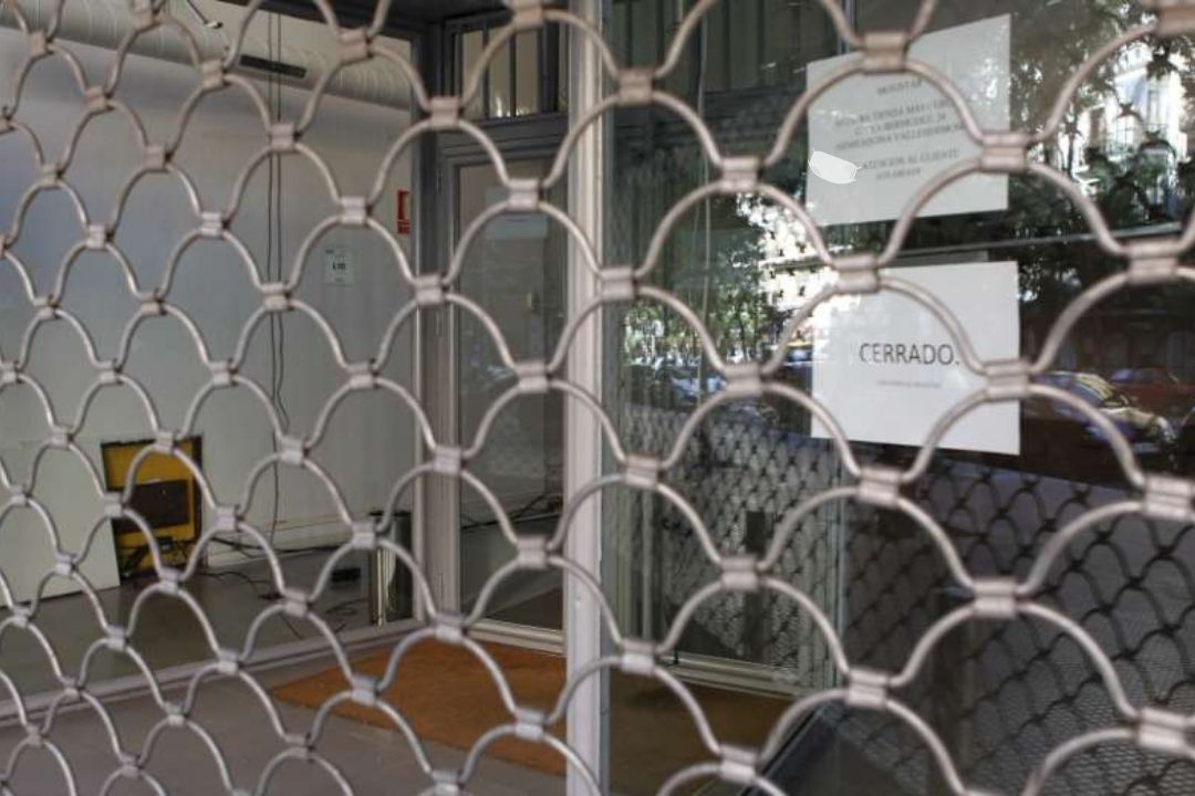 Comercio cerrado por la crisis generada por la COVID (morosidad)./ 