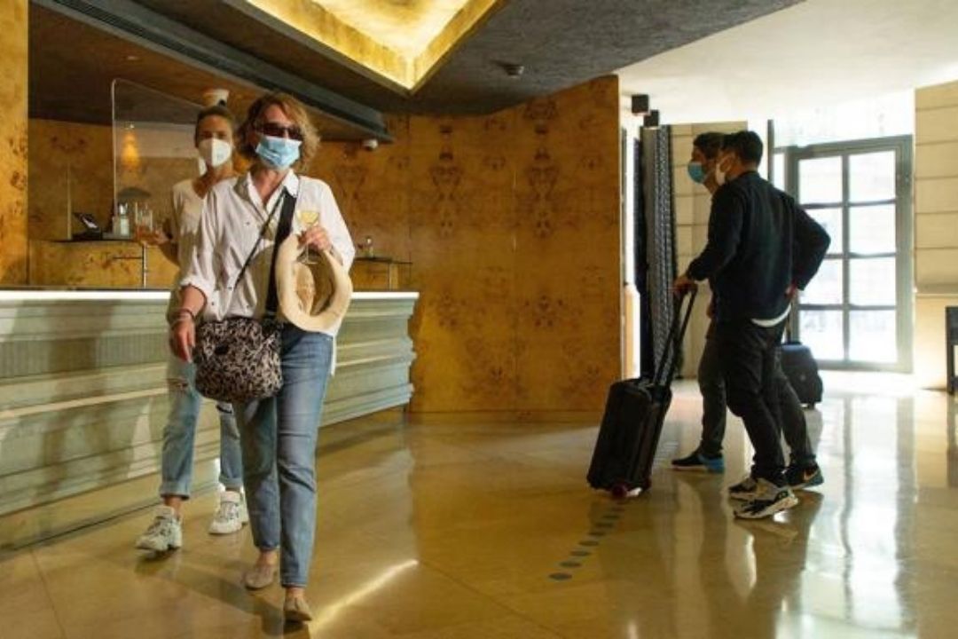 Recepción de uno de los hoteles de Canarias./ Recepción de uno de los hoteles de Canarias./