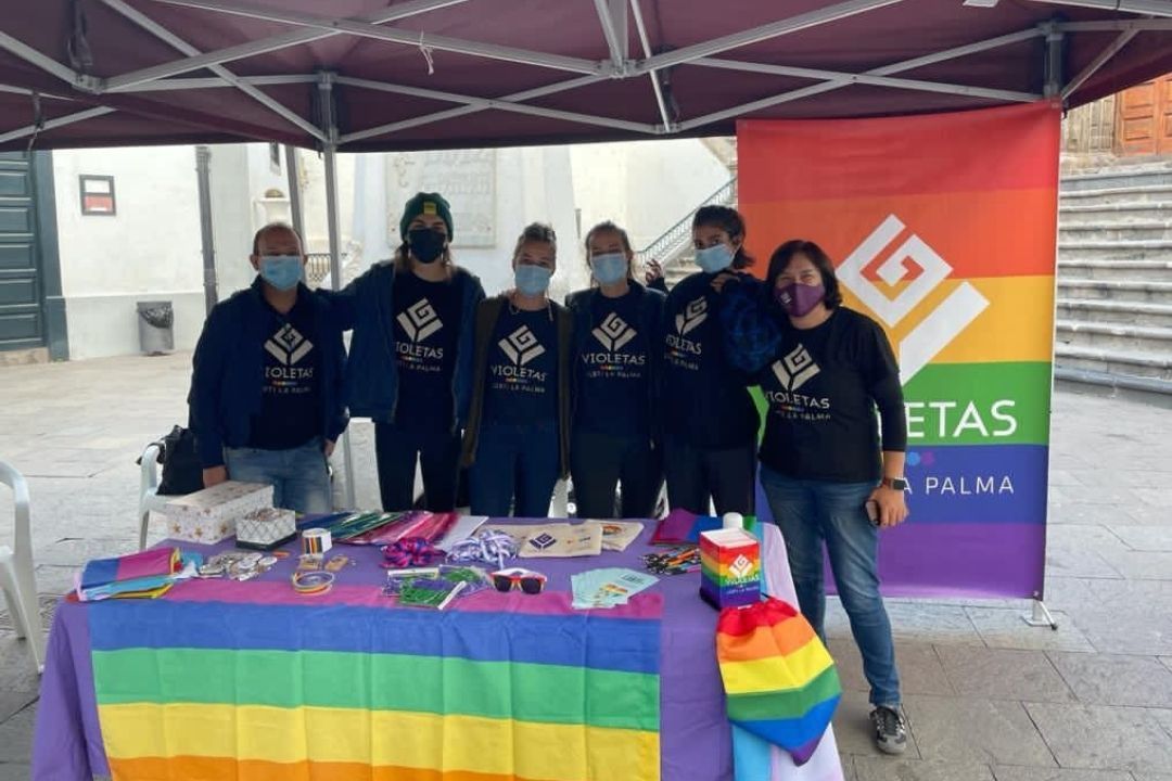 violetas lgtbi la palma
