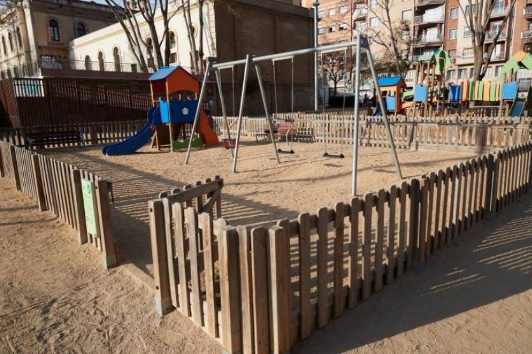 niños parque infantil