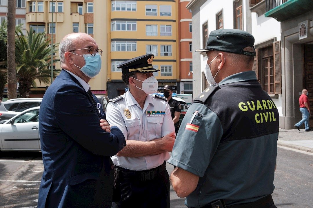 Anselmo Pestana agradece el trabajo de la Guardia Civil y otras fuerzas policiales. /AH