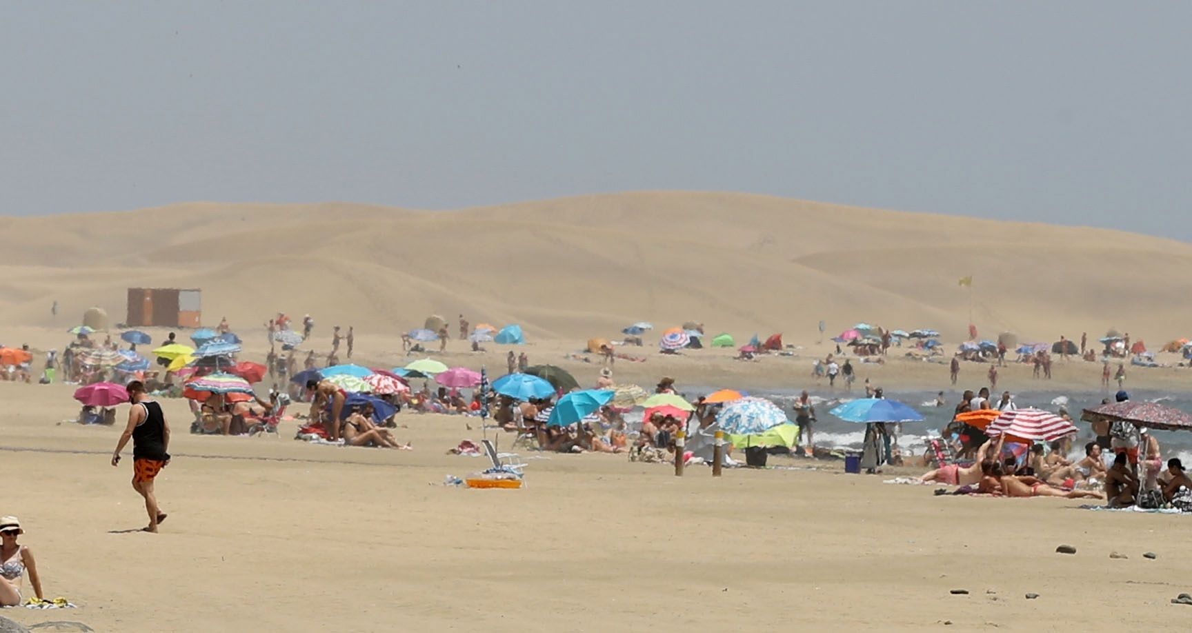 Las Islas Canarias continúan en nivel rojo por altas temperaturas
