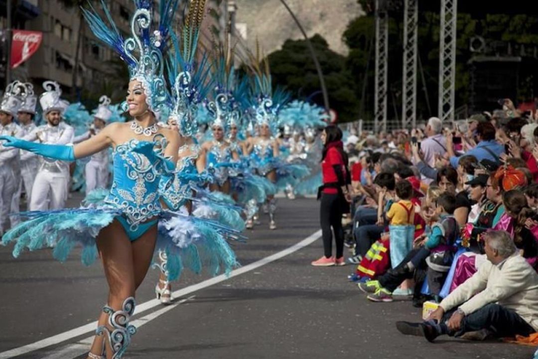 Salud Pública ve posible carnaval en la calle en junio incluso sin mascarilla