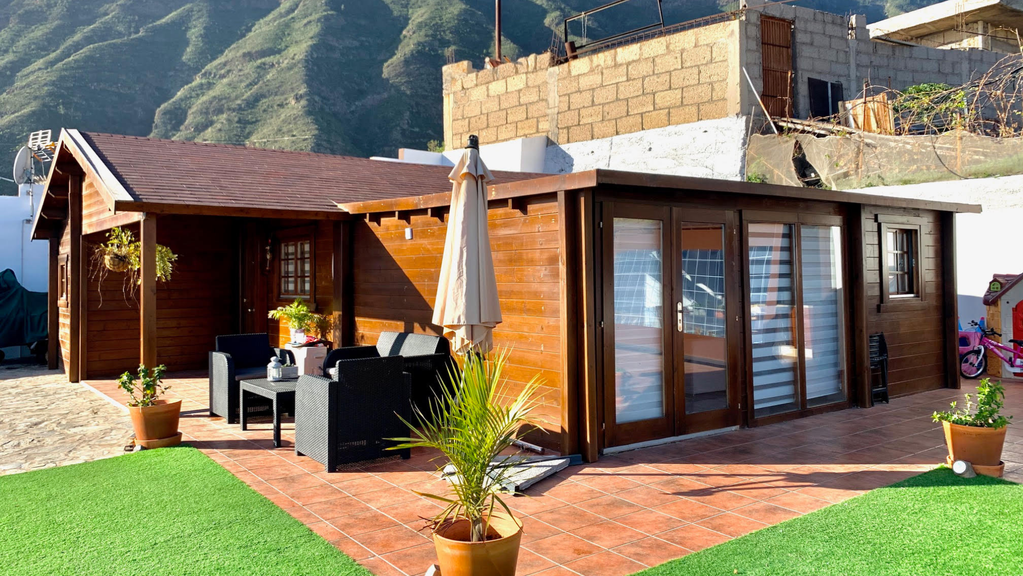 Al menos 160 casas prefabricadas están "listas para salir" hacia La Palma./ Modular vivendi