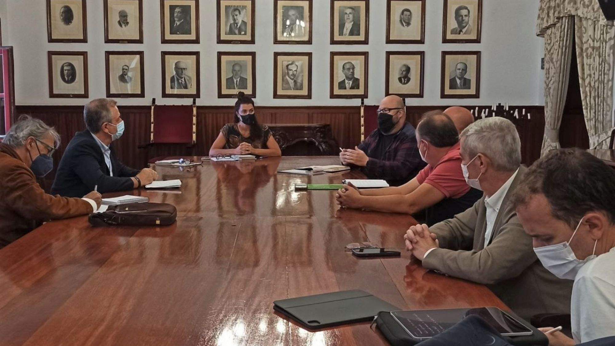 Reunión en el Ayuntamiento La Laguna para explicar La Noche en Blanco. / Cedida