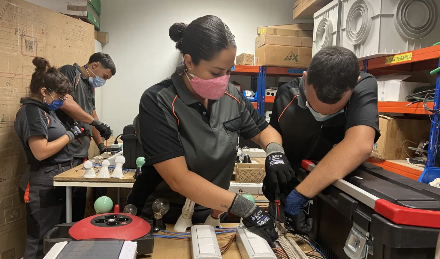 Operarios del sector del metal en Tenerife./ Femete.