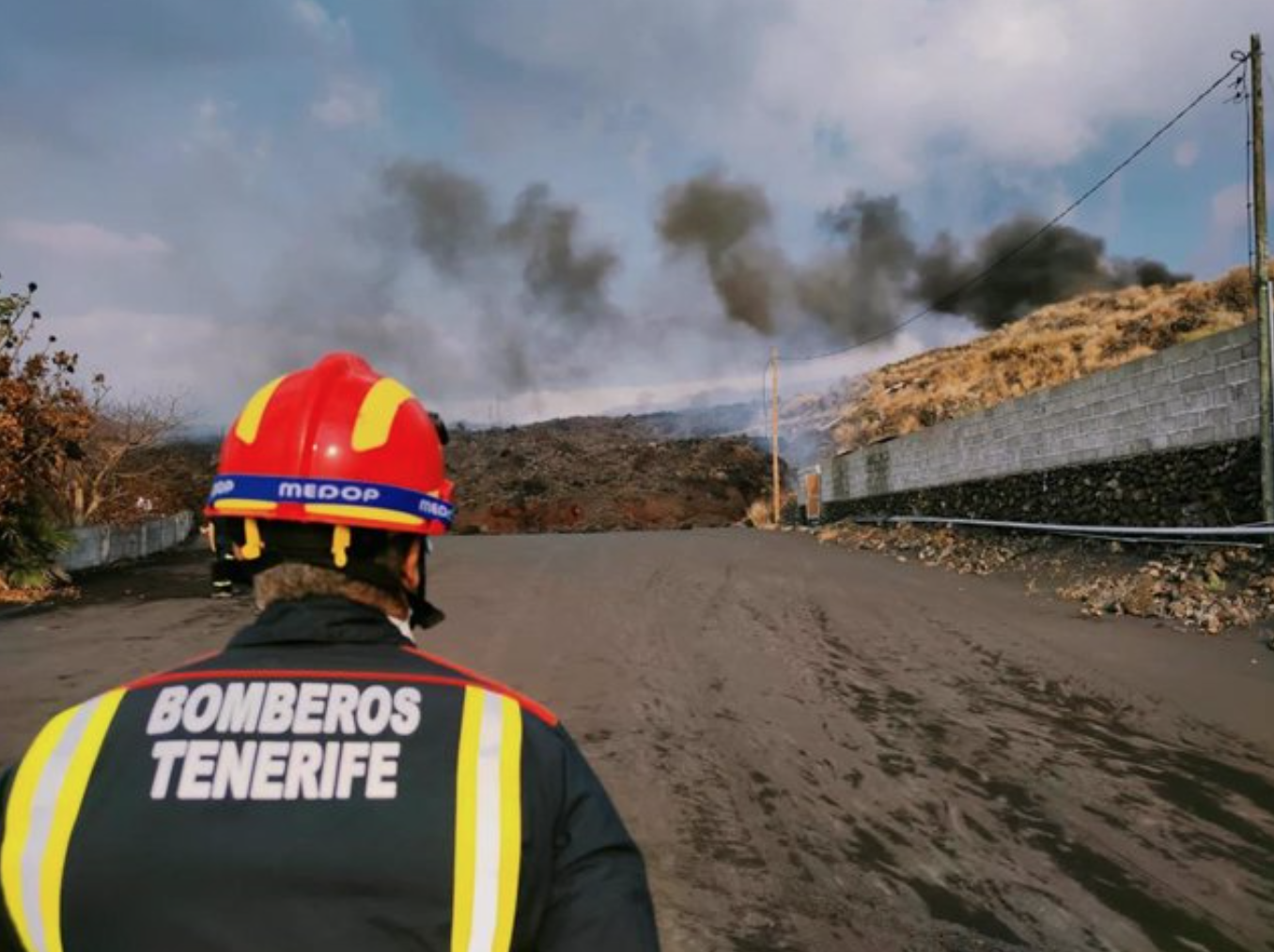Bomberos de Tenerife en las tareas de apoyo en La Palma./ Archivo