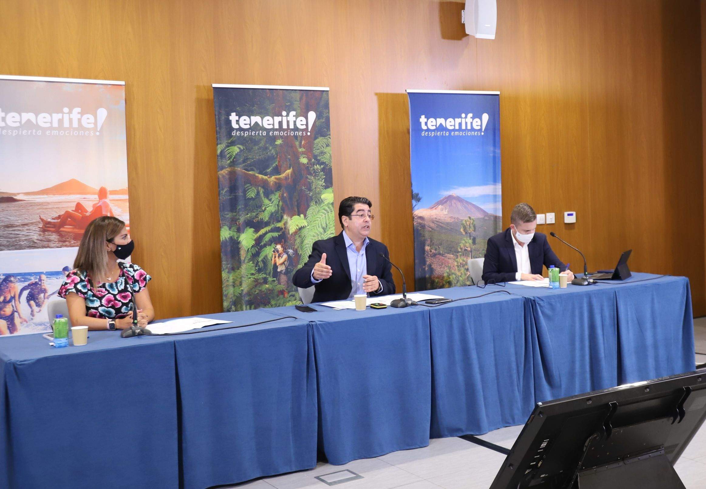 El presidente del Cabildo de Tenerife, Pedro Martín, presenta la estrategia para la World Travel Market./ Cabildo de Tenerife