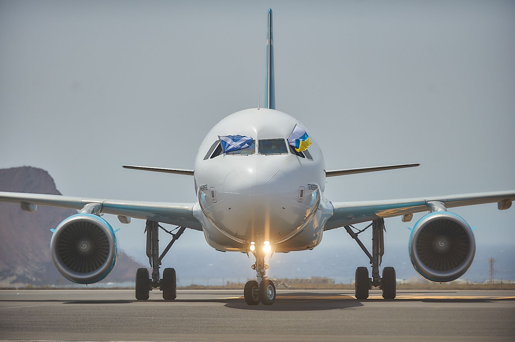 Vuelo de Canarian Airways en el aeropuerto Tenerife Sur. / Cedida
