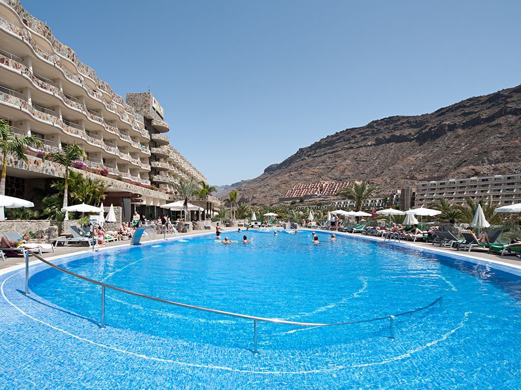 Los trabajadores de Mar Abierto rechazan a Lopesan y apoyan a Martinón en los hoteles de Taurito . En la imagen, el hotel The Valle Taurito./AH Los trabajadores de Mar Abierto rechazan a Lopesan y apoyan a Martinón en los hoteles de Taurito . En la imagen, el hotel The Valle Taurito./AH
