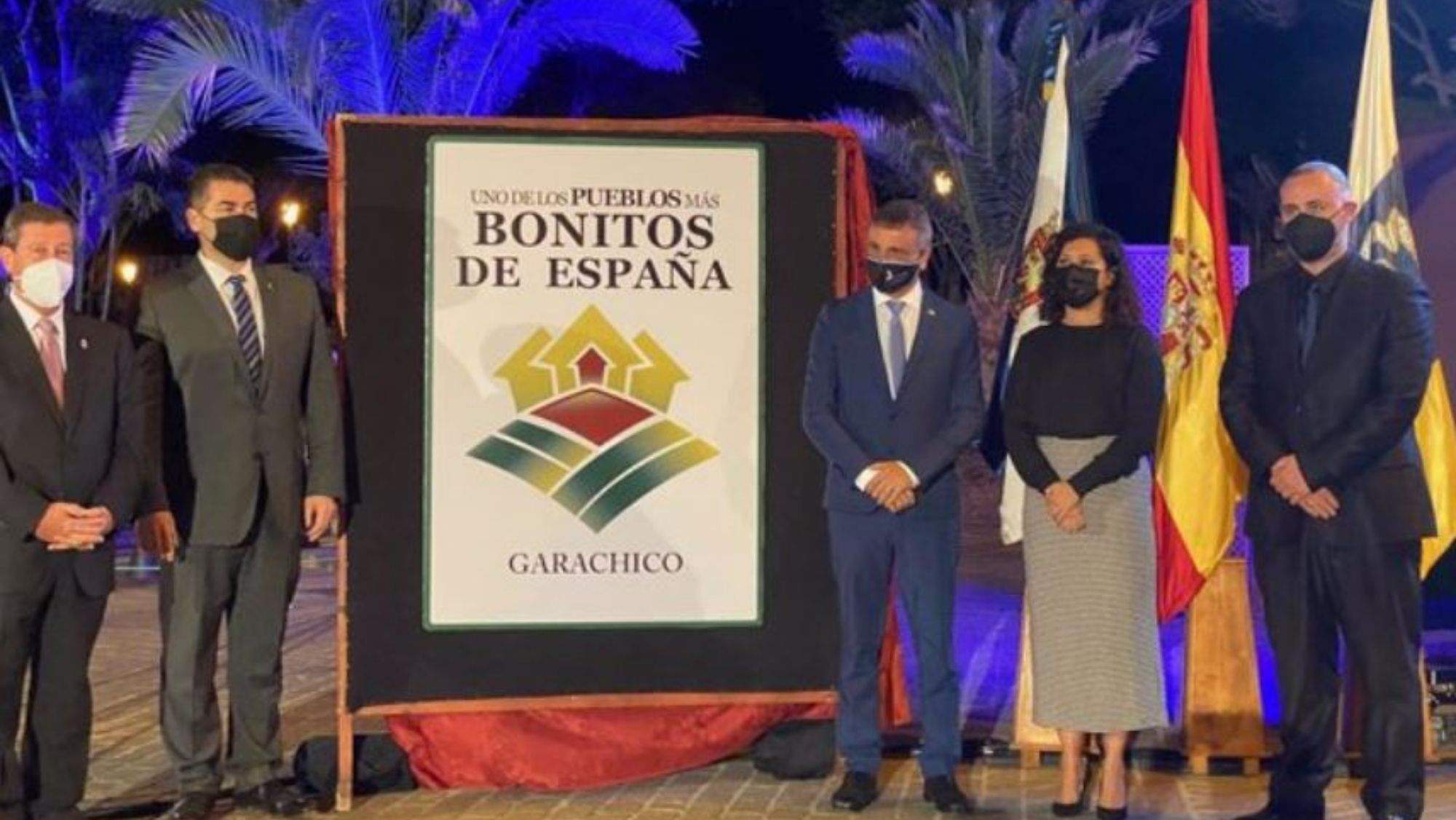 Acto de descubrimiento del cartel que acredita a Garachico como uno de los Pueblos más Bonitos de España. / GARACHICO
