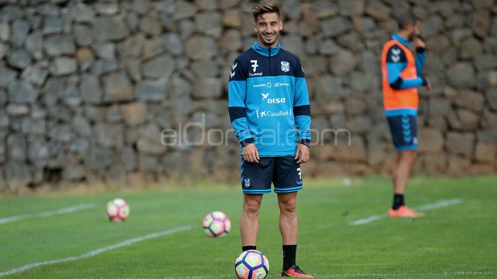 omar-cd-tenerife-entrenamiento