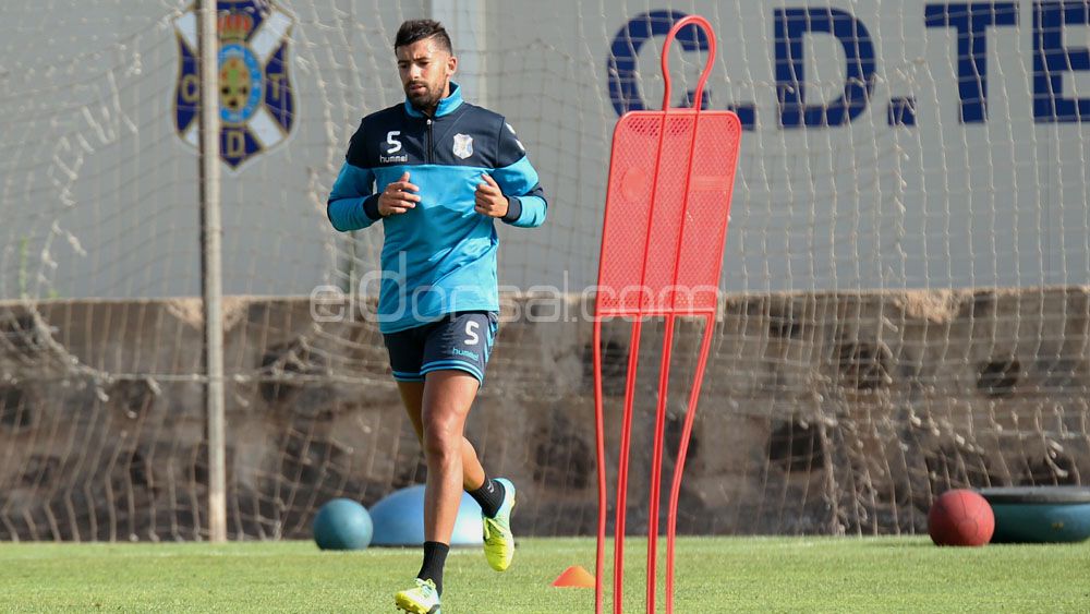 alberto-entrenamiento-cd-tenerife