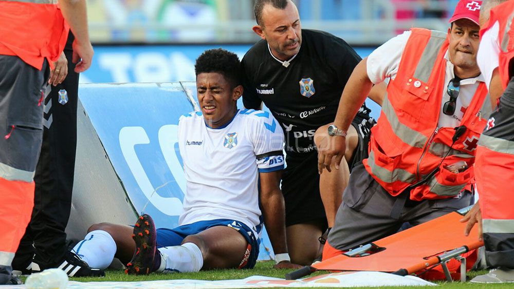 choco-lozano-cd-tenerife-lesion