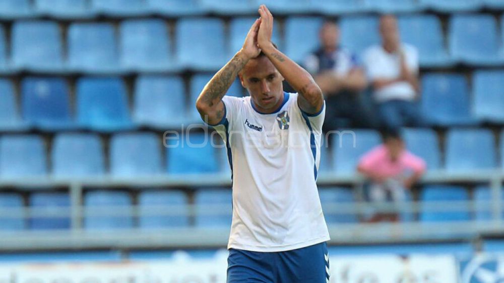 suso-cd-tenerife-aplaude-ante-el-rayo