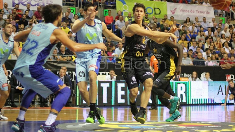 san-miguel-iberostar-tenerife-ante-estudiantes