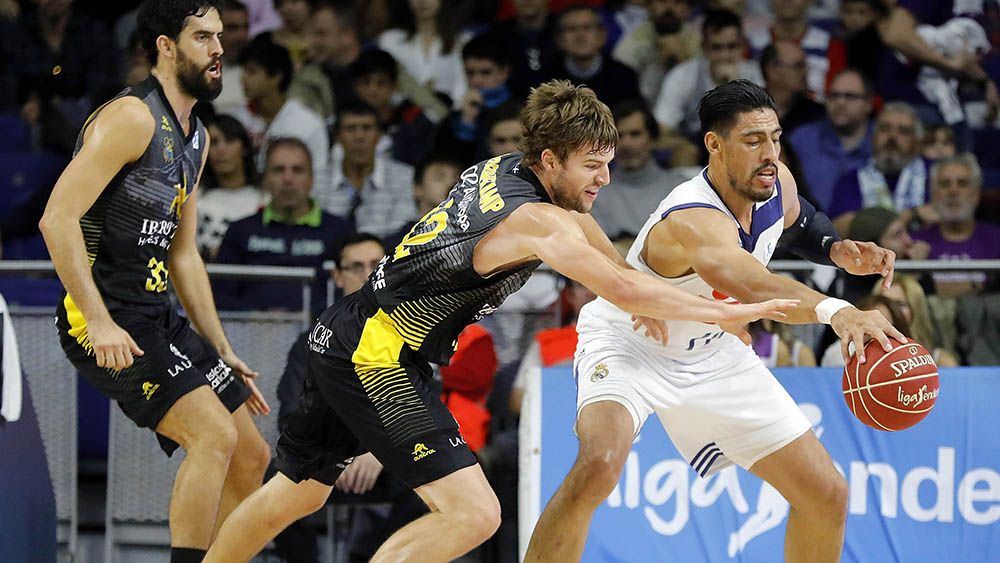 real-madrid-iberostar-tenerife-doornekamp-con-ayon