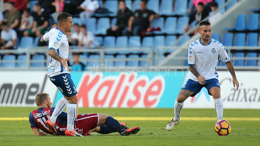 marc-crosas-cd-tenerife-sd-huesca