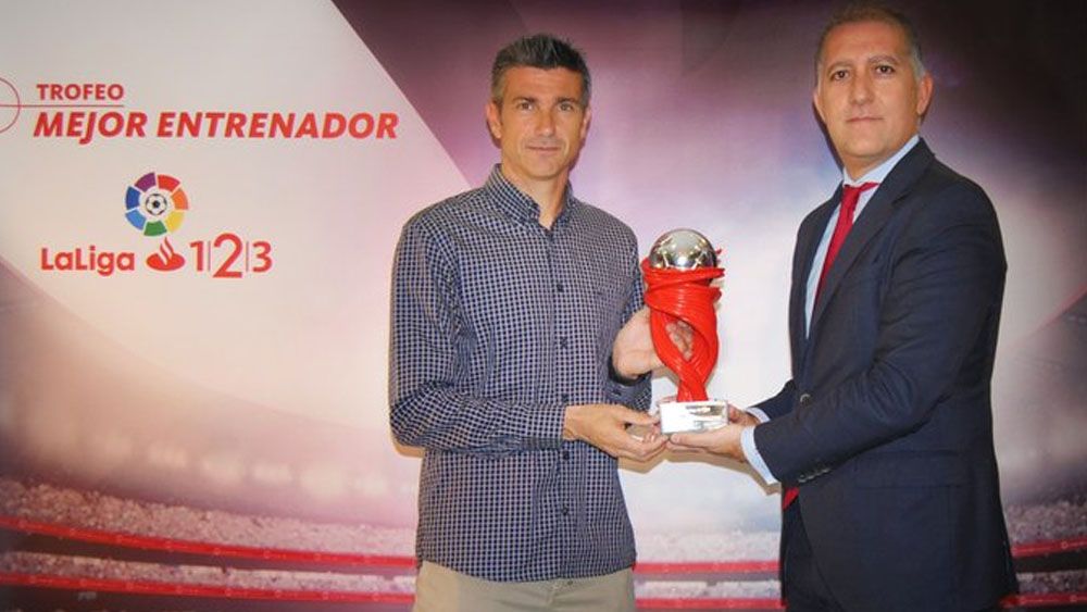 jose luis marti, mejor entrenador liga 123