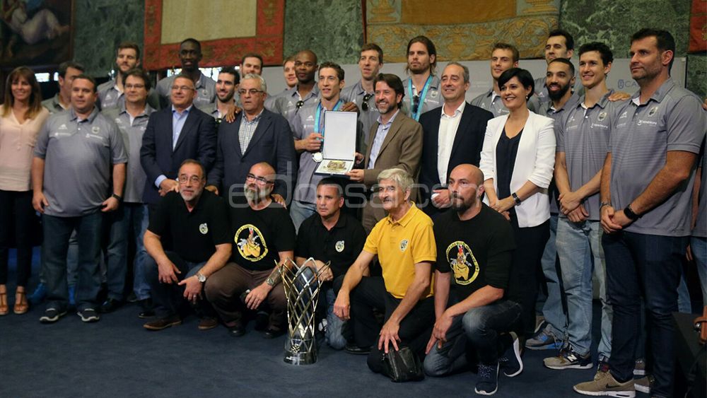 Recepción en el Cabildo