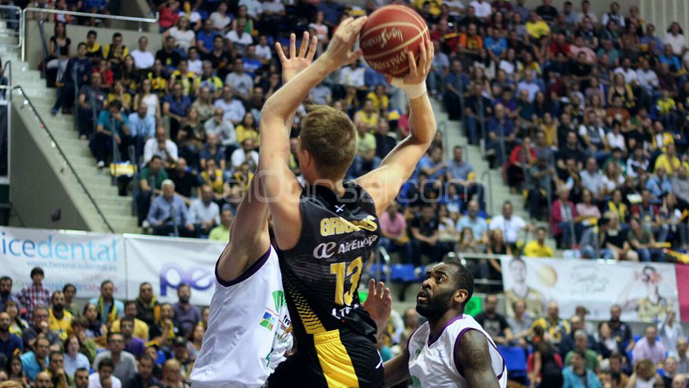 Grigonis entra a canasta ante Unicaja