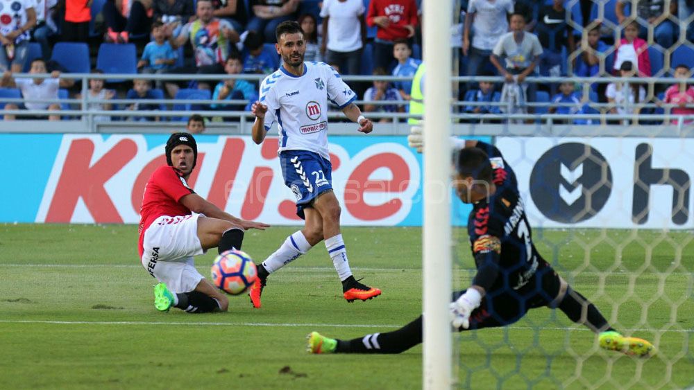 tayron del pino, cd tenerife, nástic