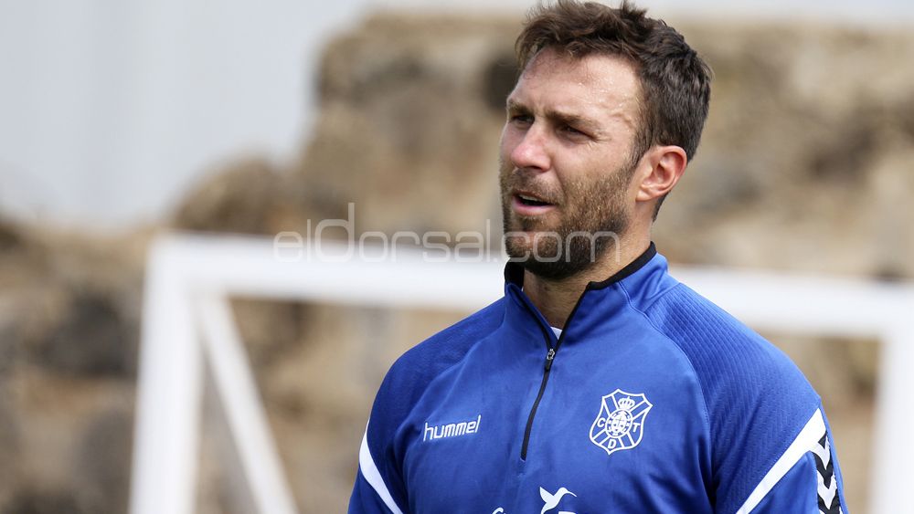 Casadesús, con interés de la AD Alcorcón, espera por Martí