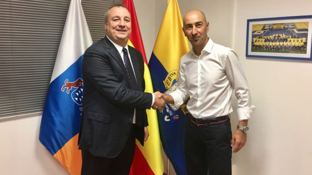 pako ayestarán, ud las palmas