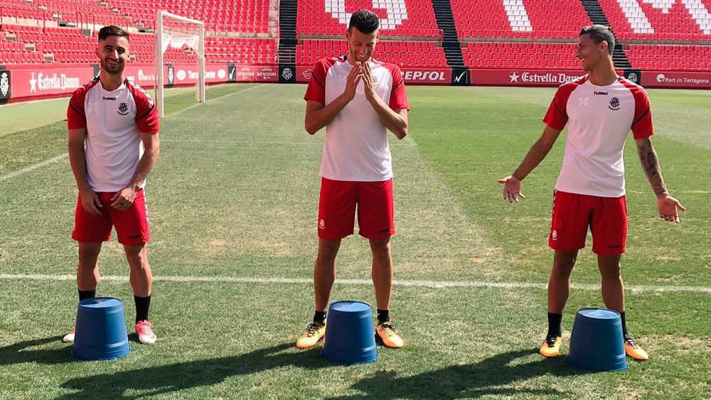 omar y maikel keepy-uppy