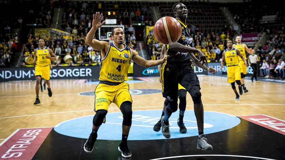 niang iberostar champions league