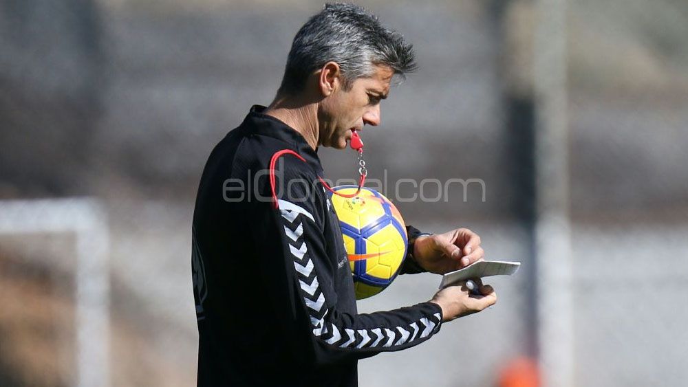 JOSÉ LUIS MARTÍ, ENTRENADOR CD TENERIFE, BARÇA B