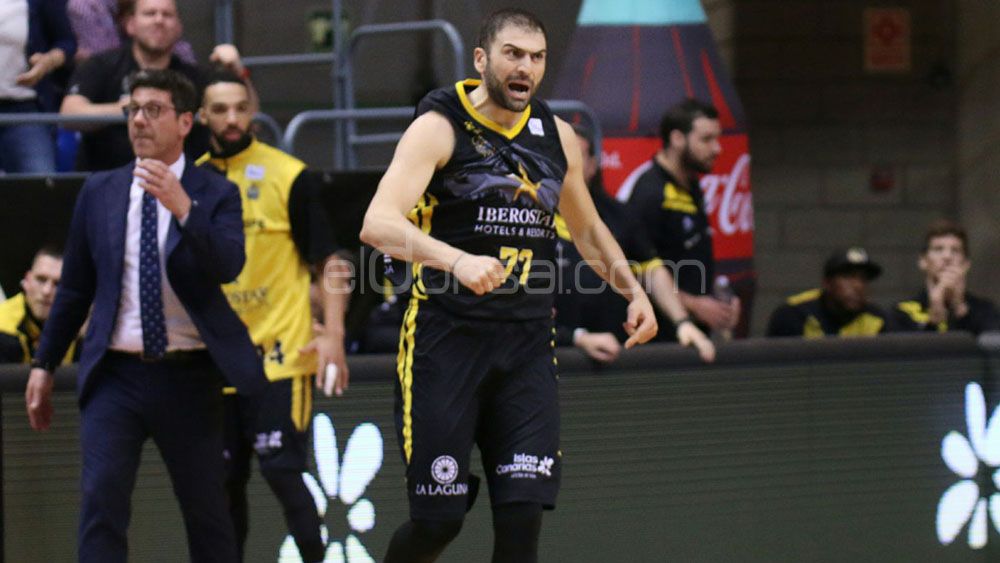 Rabia de Vasileiadis ante el Zaragoza