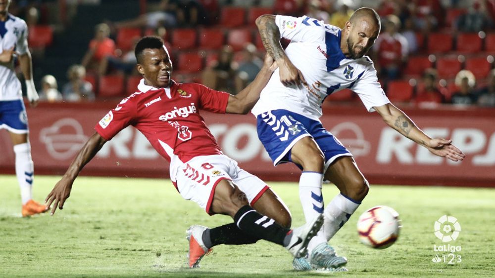 Aveldaño nastic-tenerife