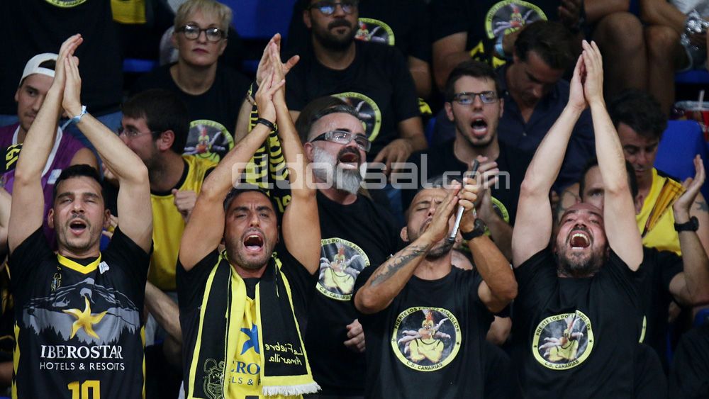 afición iberostar tenerife