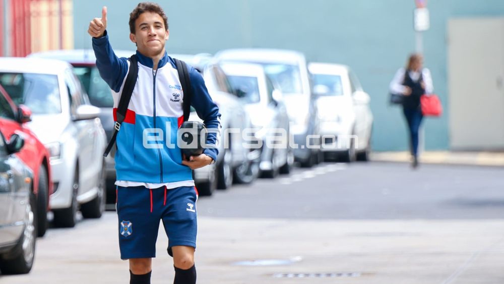 Luis Milla pulgar arriba CD Tenerife