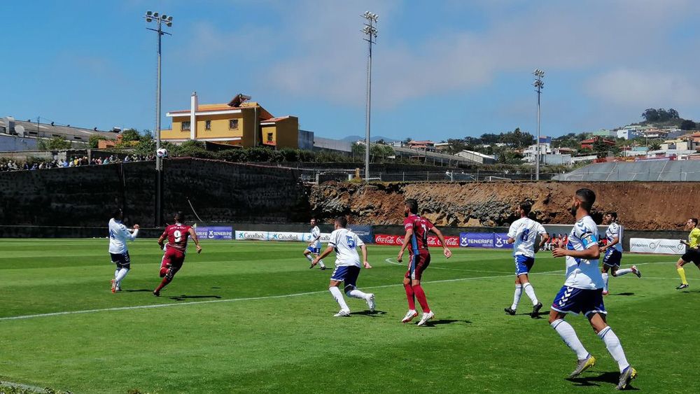 CD Tenerife B-Linares