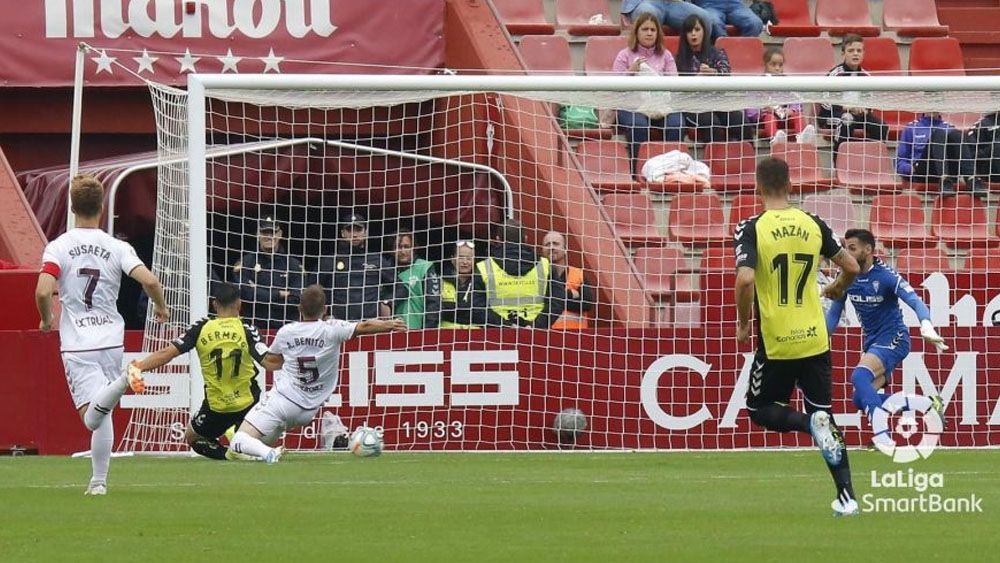 Las notas de los jugadores del CD Tenerife ante el Albacete Balompié