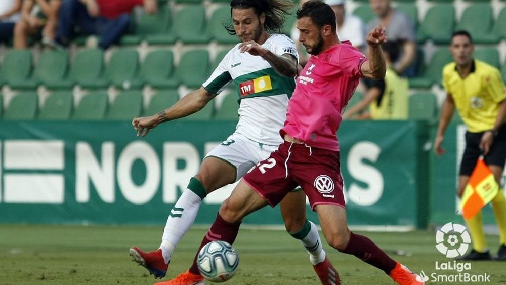 Malbasic CD Tenerife ante el Elche