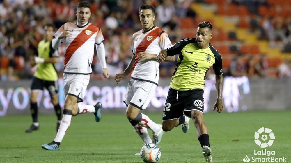 Nahuel CD Tenerife ante Rayo Vallecano | LaLiga