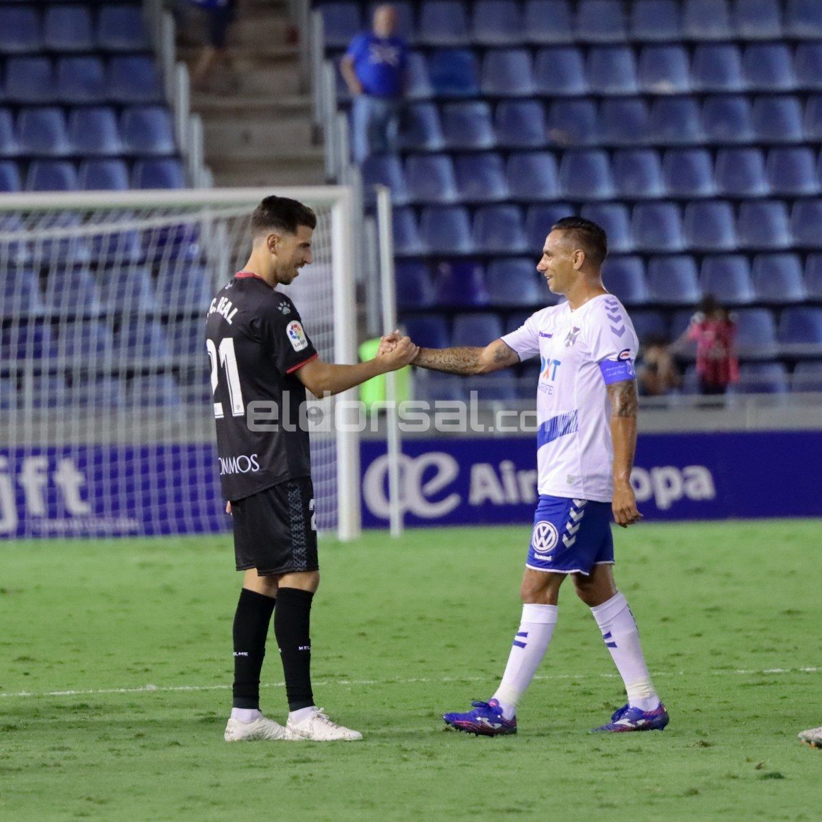 Foto de archivo de unn pasado Tenerife-Huesca./