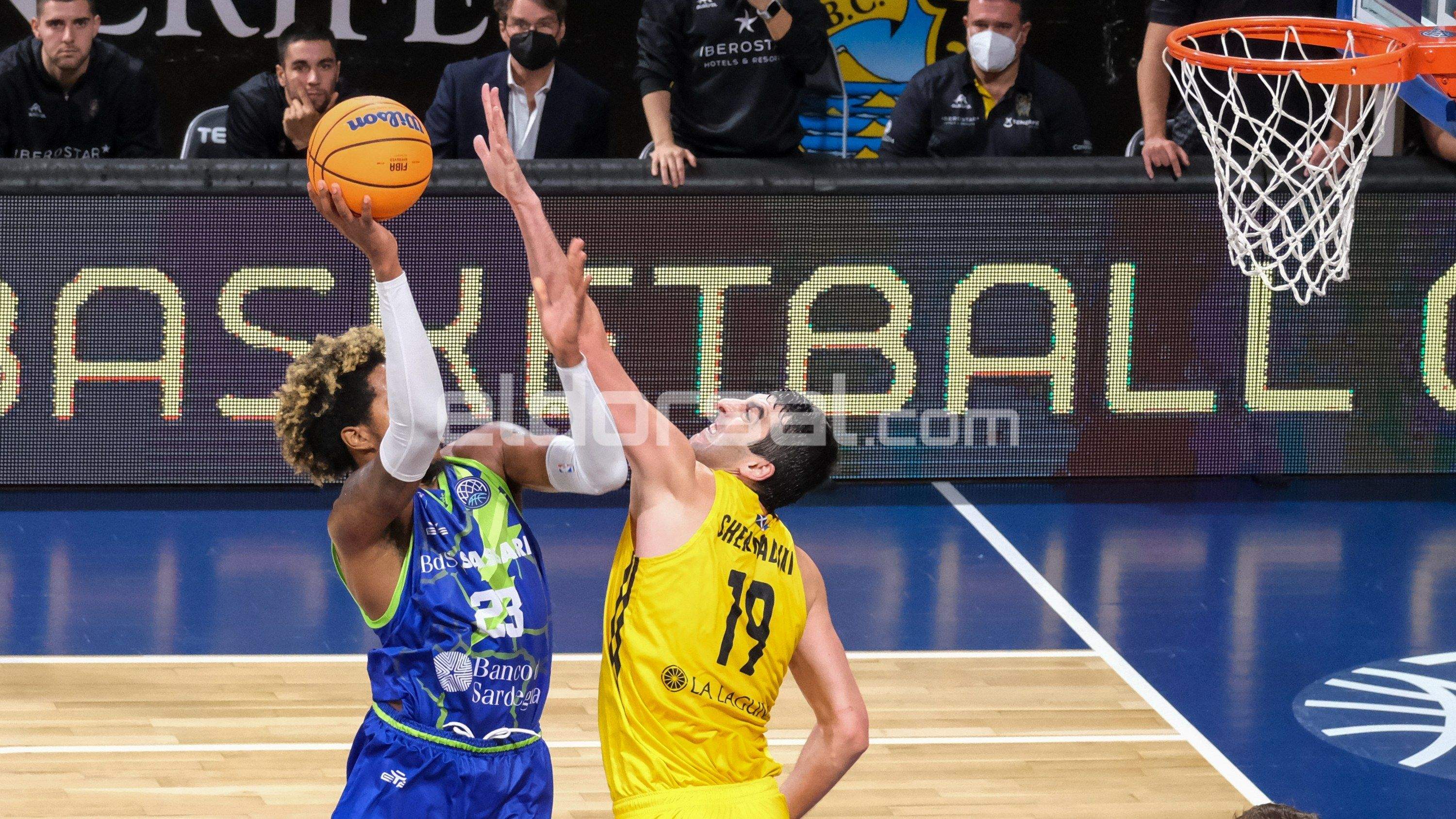 IBEROSTAR TENERIFE - DINAMO SASSARI (49)