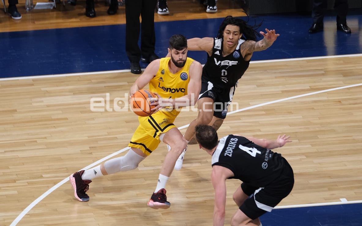 santi yusta lenovo tenerife