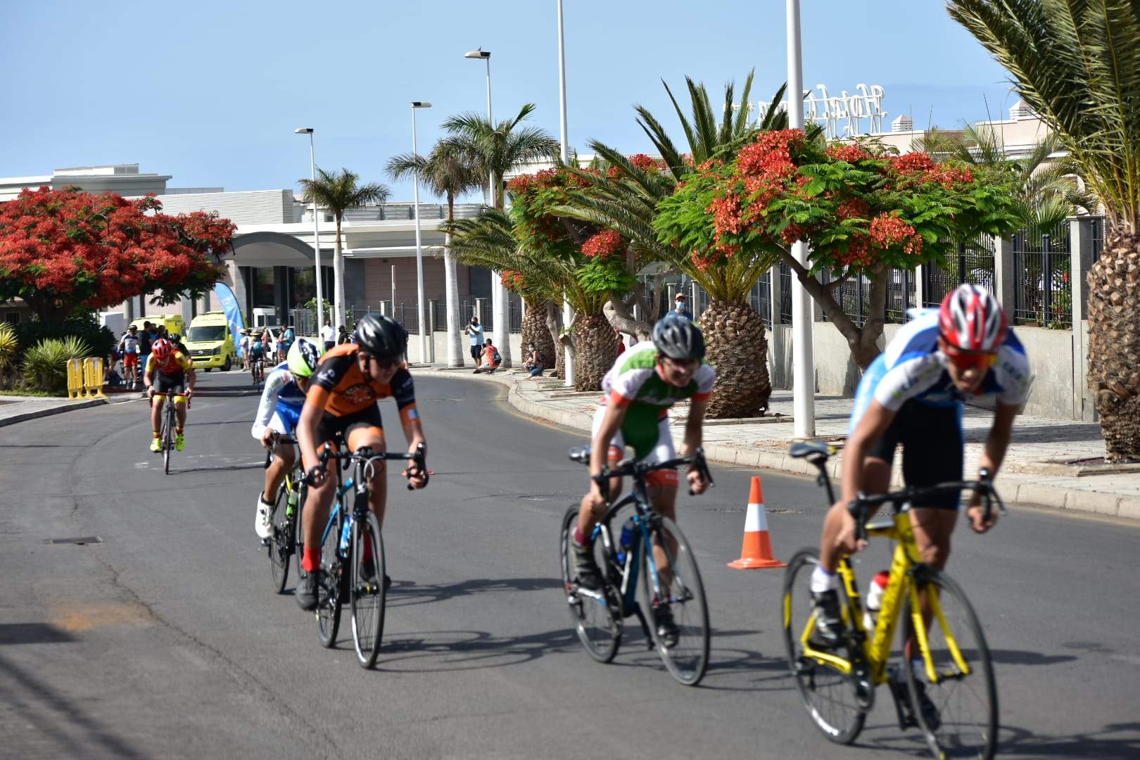 Deportistas entrenan y compiten en Canarias./ Archivo