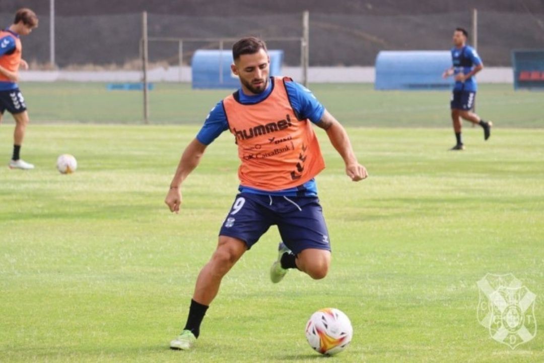 Nono, jugador del CD Tenerife