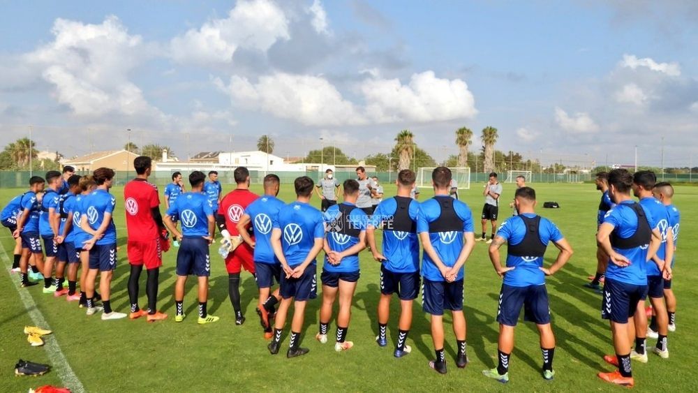 CD Tenerife en Pinatar Arena