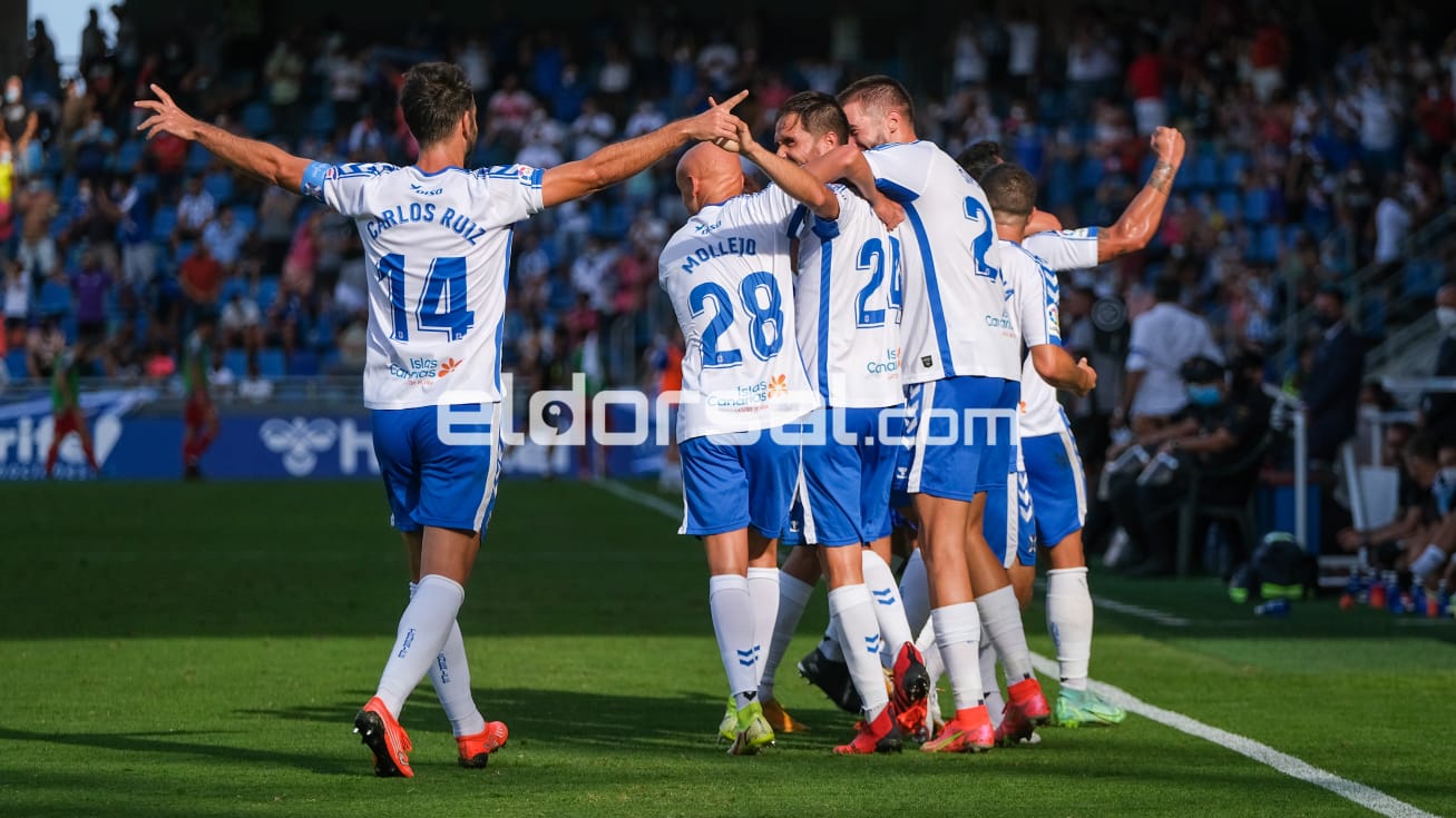 Celebración gol CD Tenerife Álex Muñoz